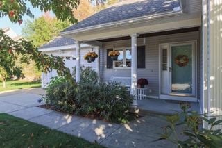 5 Holly Circle, Bow, NH 03304