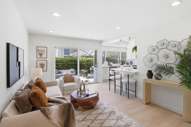 516 Cringle Drive, Redwood City, CA 94065