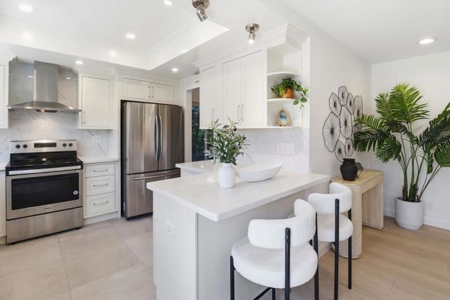 516 Cringle Drive, Redwood City, CA 94065