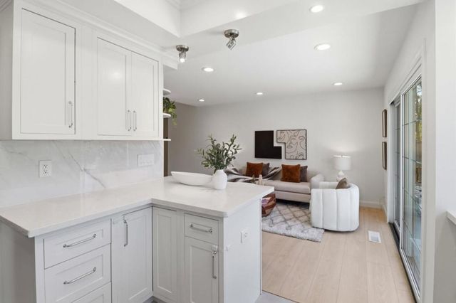 516 Cringle Drive, Redwood City, CA 94065