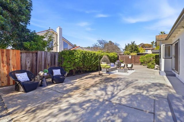 516 Cringle Drive, Redwood City, CA 94065