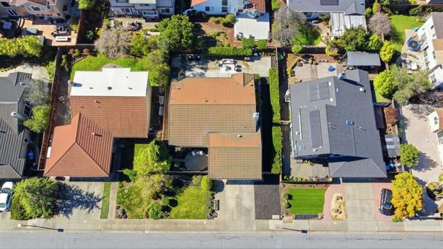 516 Cringle Drive, Redwood City, CA 94065