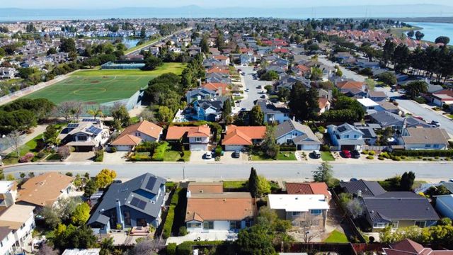 516 Cringle Drive, Redwood City, CA 94065