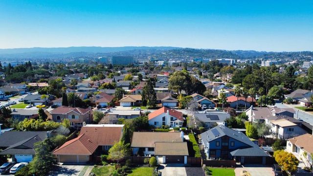 516 Cringle Drive, Redwood City, CA 94065