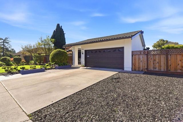 516 Cringle Drive, Redwood City, CA 94065