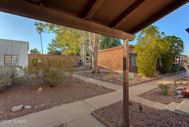 380 S Paseo Cerro Unit B, Green Valley, AZ 85614