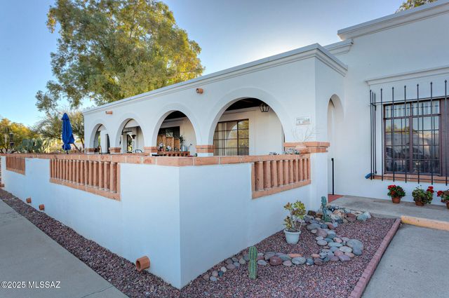 380 S Paseo Cerro Unit B, Green Valley, AZ 85614