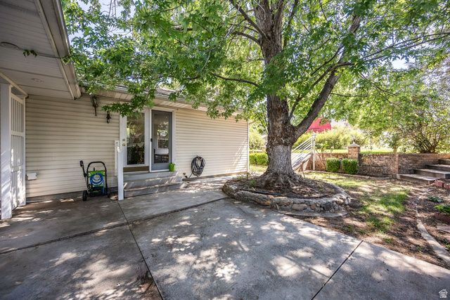 8745 S 1595 E, Sandy, UT 84093