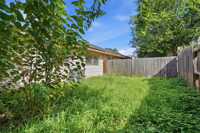 10020 Ridgecoral Drive, Houston, TX 77038