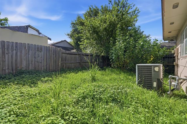 10020 Ridgecoral Drive, Houston, TX 77038