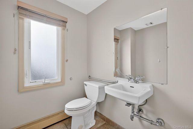 75 Ramapo Road, Garnerville, NY 10923