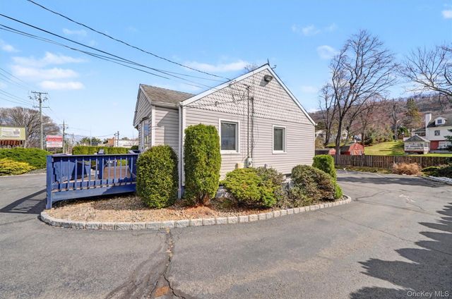 75 Ramapo Road, Garnerville, NY 10923