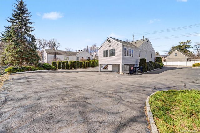 75 Ramapo Road, Garnerville, NY 10923