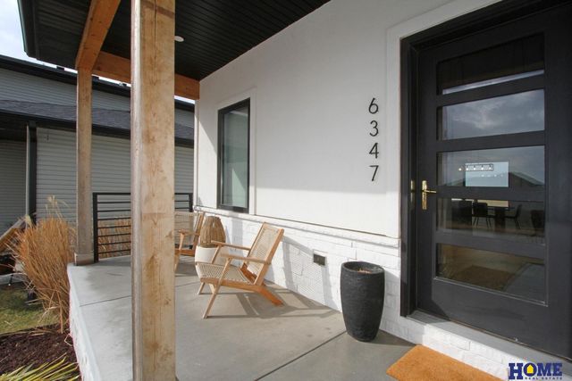 6347 Verano Drive, Lincoln, NE 68523