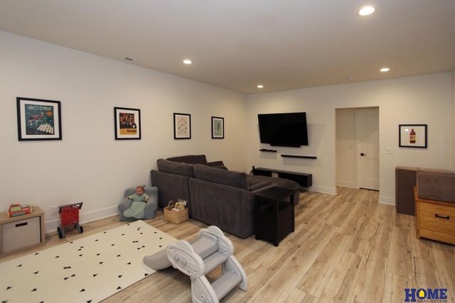 6347 Verano Drive, Lincoln, NE 68523