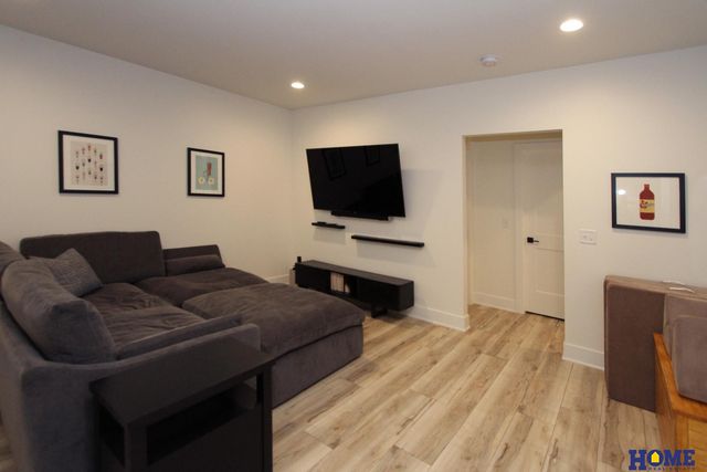 6347 Verano Drive, Lincoln, NE 68523