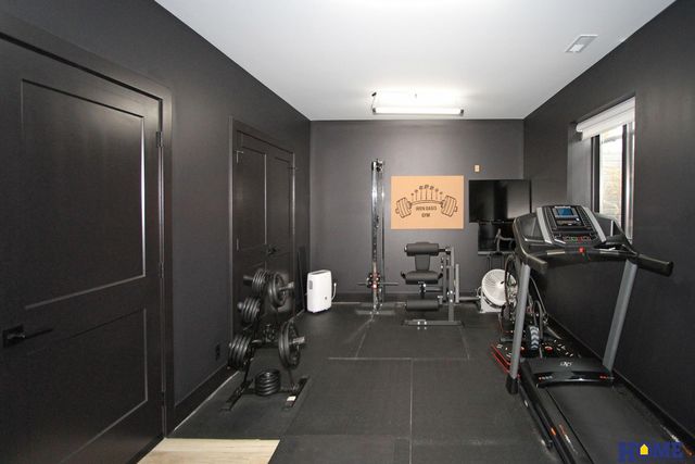 6347 Verano Drive, Lincoln, NE 68523