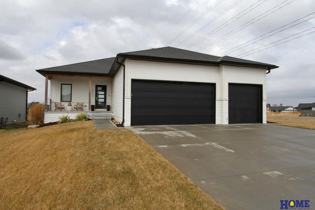 6347 Verano Drive, Lincoln, NE 68523