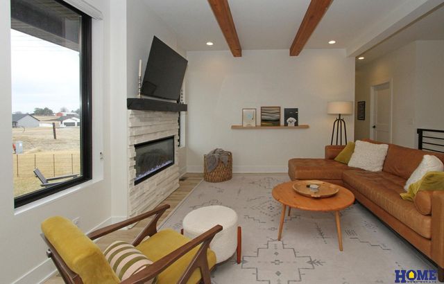 6347 Verano Drive, Lincoln, NE 68523