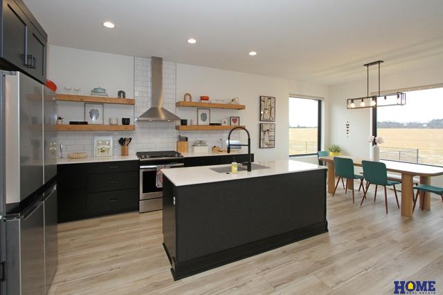 6347 Verano Drive, Lincoln, NE 68523