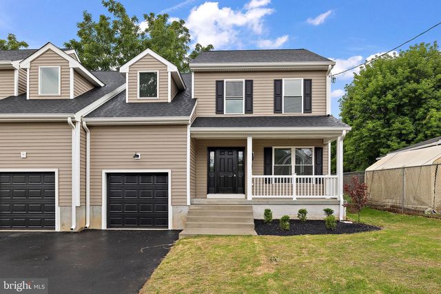 411 8TH, New Castle, DE 19720