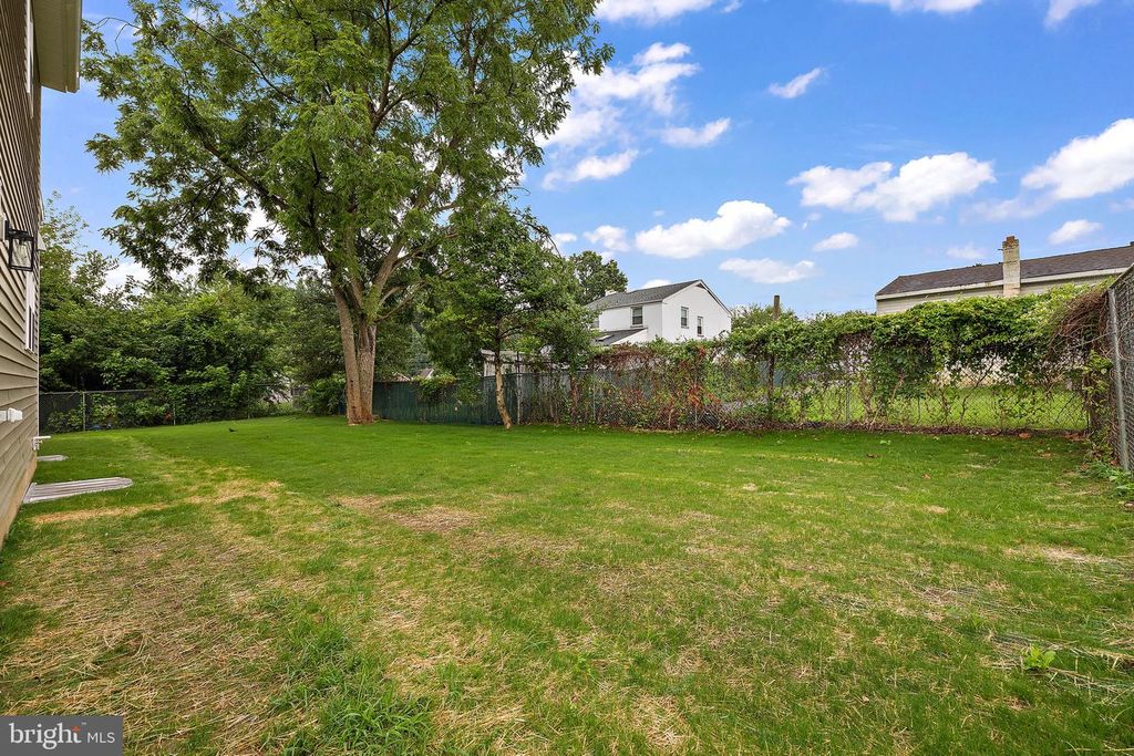 411 8TH, New Castle, DE 19720