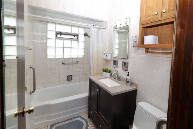 3315 E Allerton AVENUE, Cudahy, WI 53110