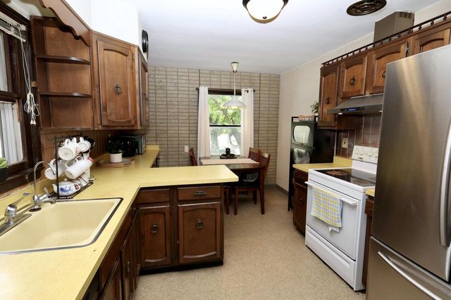 3315 E Allerton AVENUE, Cudahy, WI 53110