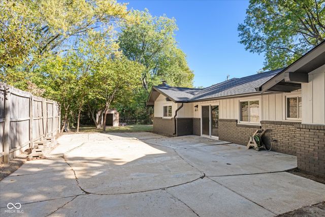 975 Burbank Road, Indianapolis, IN 46219