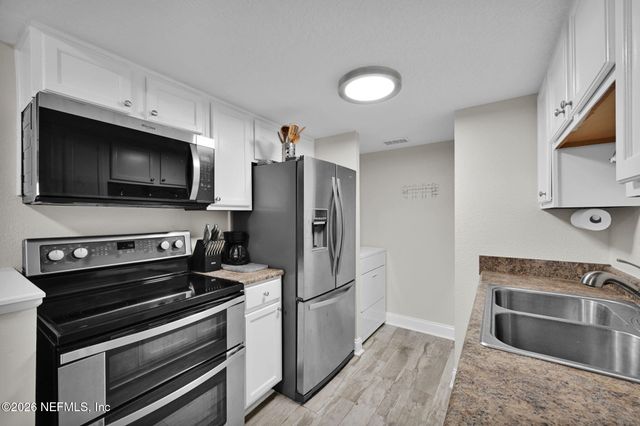 3737 LORETTO Road 104, Jacksonville, FL 32223