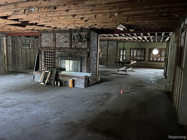 2598 S Oceana Drive, Shelby, MI 49455