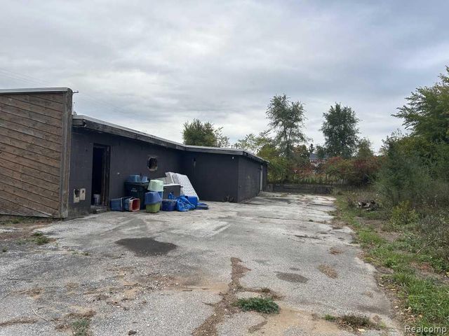2598 S Oceana Drive, Shelby, MI 49455