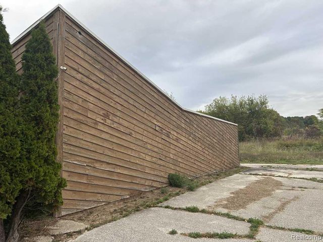2598 S Oceana Drive, Shelby, MI 49455