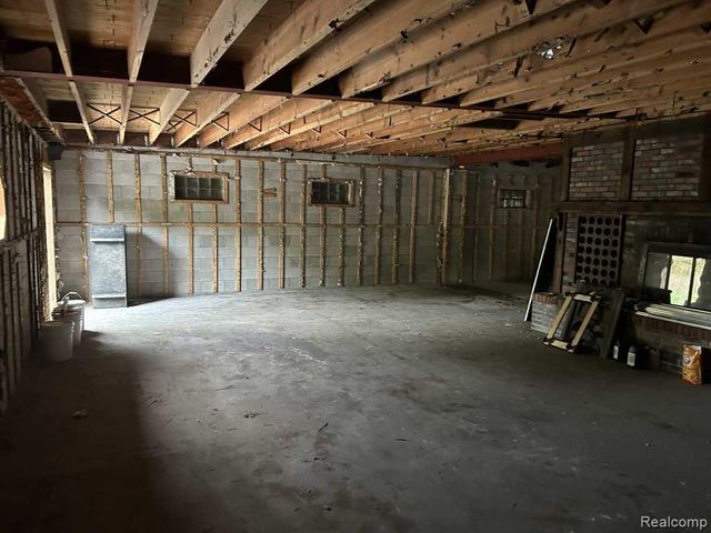 2598 S Oceana Drive, Shelby, MI 49455