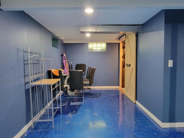 8982 S 79th STREET, Franklin, WI 53132