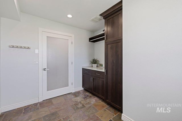 8352 S Old Farm Pl., Meridian, ID 83642