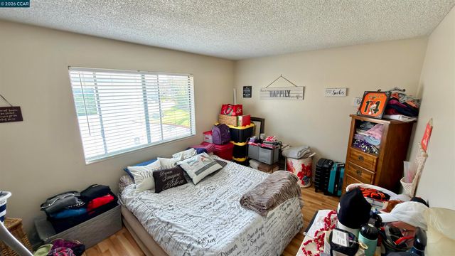 1360 Del Rio Ct 4, Concord, CA 94518