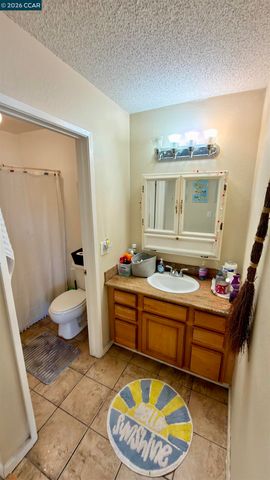 1360 Del Rio Ct 4, Concord, CA 94518