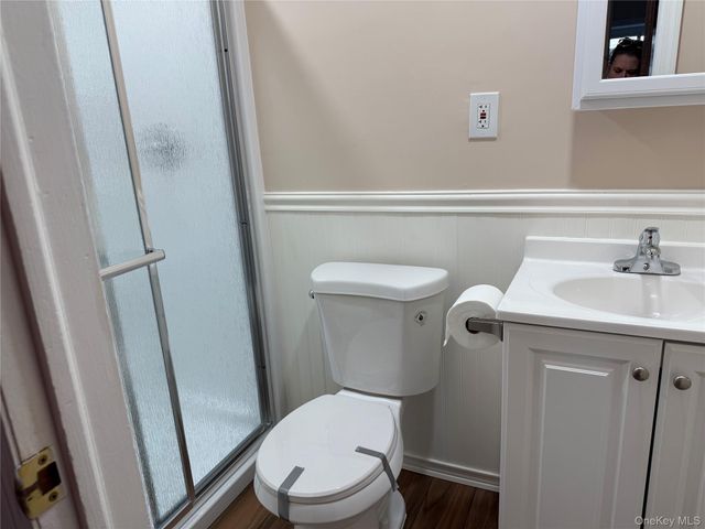 78 Vassar Lane, Hicksville, NY 11801