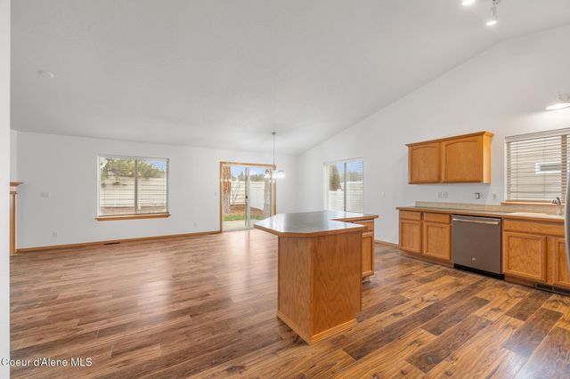 5439 E STEAMBOAT BND, Post Falls, ID 83854