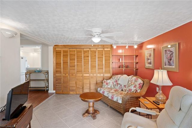 854 Pangola DR, North Fort Myers, FL 33903