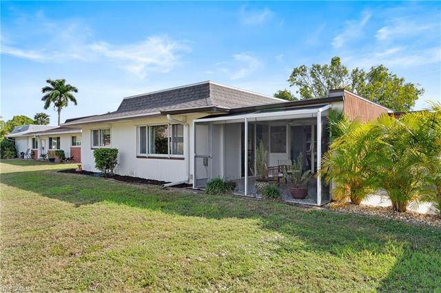 854 Pangola DR, North Fort Myers, FL 33903