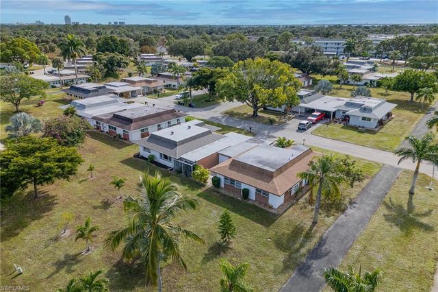 854 Pangola DR, North Fort Myers, FL 33903