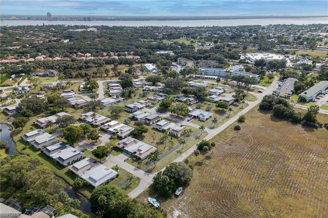 854 Pangola DR, North Fort Myers, FL 33903