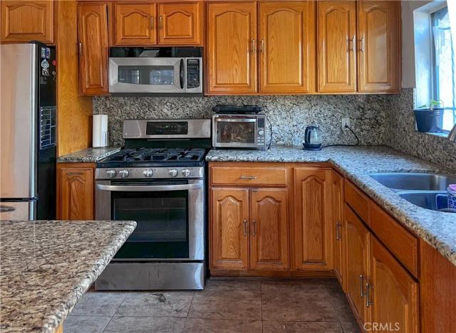 4301 Arlington Ave., Los Angeles, CA 90008