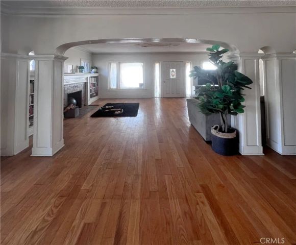 4301 Arlington Ave., Los Angeles, CA 90008