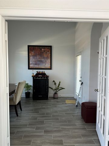 650 Wild Pecan LOOP, Buda, TX 78610