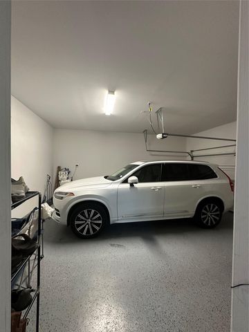 650 Wild Pecan LOOP, Buda, TX 78610