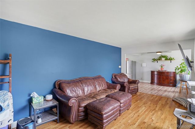 12519 Jennings Road, Fenton Charter Township, MI 48451