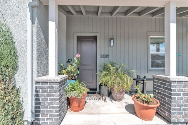 3192 Sunny Gate Ln, Folsom, CA 95630